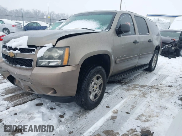 2007 Chevrolet Suburban LT with VIN 1GNFK16347J312488, listed as a IAAI auction lot 41569438 with 190,635 mi miles. Bid and sale history available at carsss.com. Image 2.