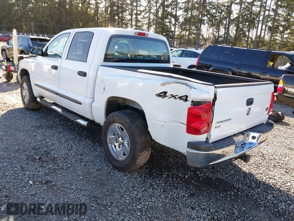 2006 Dodge Dakota SLT with VIN 1D7HW48N26S710819, listed as a IAAI auction lot 41691700 with 110,269 mi miles. Bid and sale history available at carsss.com. Image 3.