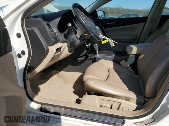 2012 Nissan Maxima SV with VIN 1N4AA5AP8CC864023, listed as a Copart auction lot 49974385 with 266,031 mi miles and Salvage title. Bid and sale history available at DreamBid. Image 7.