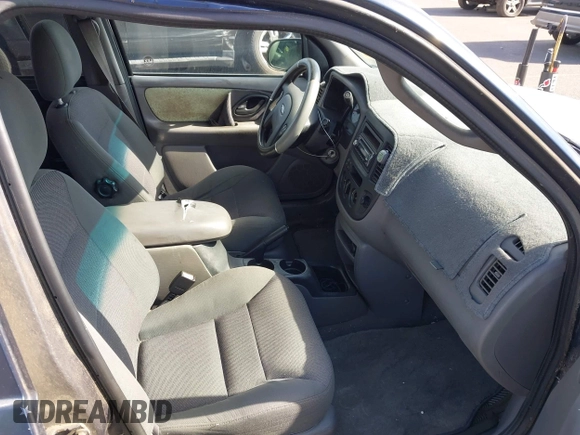 2002 Ford Escape XLT z VIN 1FMCU03192KA63624, wystawiony jako IAAI lot #42545147 z przebiegiem 189 522 mil mil oraz . Historia ofert i sprzedaży dostępna na DreamBid. Obrazek 5.