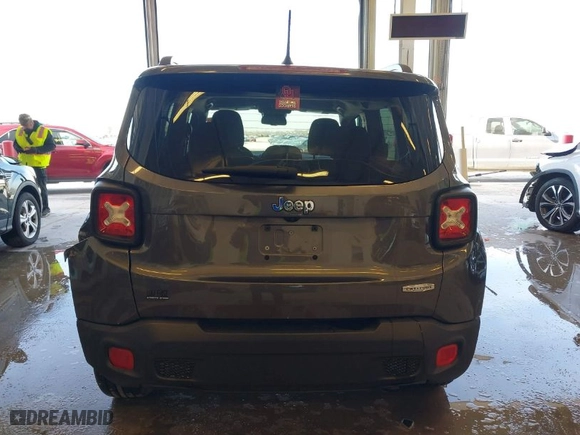 2017 Jeep Renegade Latitude with VIN ZACCJABB9HPE52615, listed as a IAAI auction lot 40913203 with 95,968 mi miles. Bid and sale history available at carsss.com. Image 17.