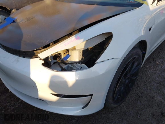 2023 Tesla Model 3 z VIN 5YJ3E1EAXPF584537, wystawiony jako IAAI lot #41464243 z przebiegiem 33 229 mil mil oraz . Historia ofert i sprzedaży dostępna na DreamBid. Obrazek 23.