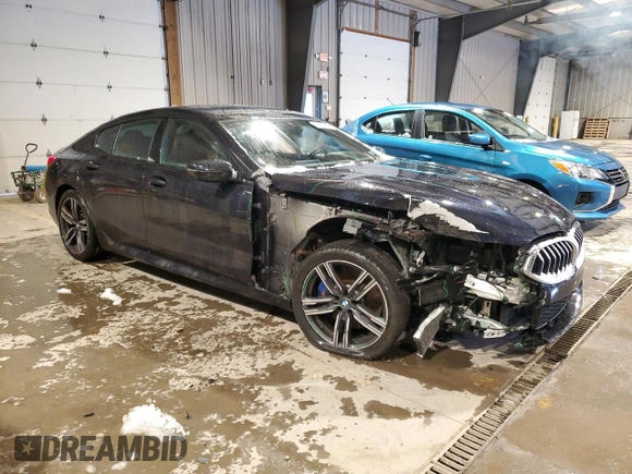2022 BMW 8 Series 840i with VIN WBAGV4C08NCJ12339, listed as a Copart auction lot 86587434 with 35,106 mi miles and Salvage title. Bid and sale history available at DreamBid. Image 4.