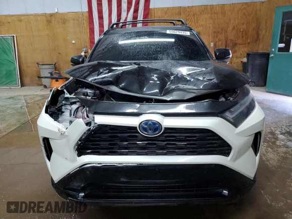 2022 Toyota RAV4 Hybrid XSE with VIN 4T3E6RFV8NU093509, listed as a Copart auction lot 55629435 with 62,477 mi miles and Salvage title. Bid and sale history available at DreamBid. Image 5.
