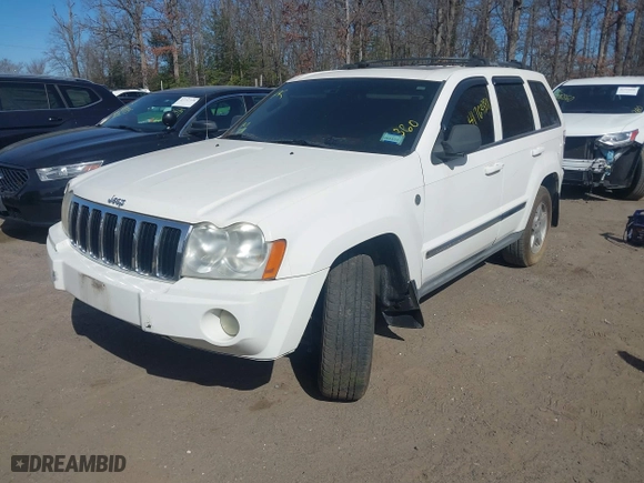 2007 Jeep Grand Cherokee Limited with VIN 1J8HR58267C523598, listed as a IAAI auction lot 41764331 with 152,841 mi miles. Bid and sale history available at carsss.com. Image 2.