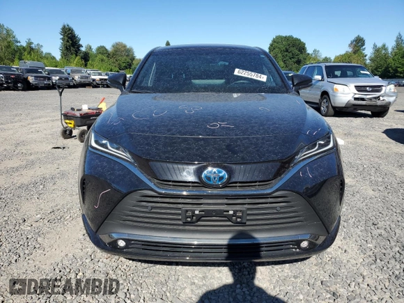 2024 Toyota Venza LE with VIN JTEAAAAH5RJ156386, listed as a Copart auction lot 62255784 with 8,158 mi miles and Salvage Title. Bid and sale history available at carsss.com. Image 5.