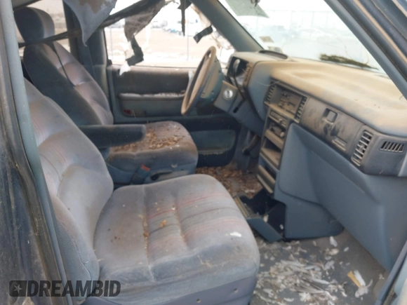 1991 Dodge Grand Caravan with VIN 1B4GK54R4MX558183, listed as a IAAI auction lot 41604086 with 210,400 mi miles and . Bid and sale history available at DreamBid. Image 5.