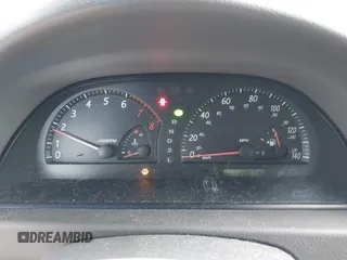 2002 Toyota Camry XLE z VIN JTDBF30K420083381, wystawiony jako IAAI lot #42368073 z przebiegiem 148 746 mil mil oraz . Historia ofert i sprzedaży dostępna na DreamBid. Obrazek 7.