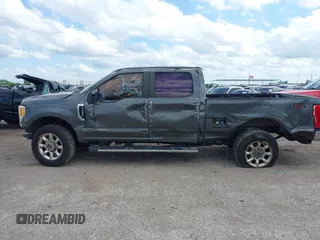 2017 Ford F-250 Lariat с VIN 1FT7W2BTXHEC68228, выставлен на аукционе IAAI как лот 42333514 с пробегом Не указан миль и . История ставок и продаж доступна на DreamBid. Изображение 14.