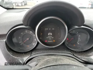 2016 FIAT 500X Easy z VIN ZFBCFXBT6GP401259, wystawiony jako Copart lot #58489905 z przebiegiem 109 408 mil mil oraz Szkody całkowita. Historia ofert i sprzedaży dostępna na DreamBid. Obrazek 9.