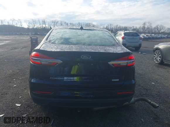2019 Ford Fusion SE with VIN 3FA6P0HD6KR203724, listed as a IAAI auction lot 41921200 with 95,459 mi miles. Bid and sale history available at carsss.com. Image 17.