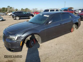 2015 Chrysler 300 with VIN 2C3CCABG4FH853479, listed as a Copart auction lot 48600135 with 207,327 mi miles and Clean Title. Bid and sale history available at carsss.com. Image 1.