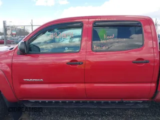 2011 Toyota Tacoma with VIN 3TMLU4EN4BM073644, listed as a IAAI auction lot 41630091 with 62,001 mi miles. Bid and sale history available at carsss.com. Image 6.