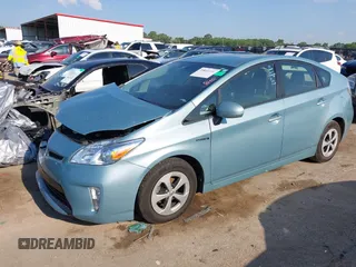 2014 Toyota Prius Four with VIN JTDKN3DUXE1818376, listed as a IAAI auction lot 39833114 with 138,302 mi miles. Bid and sale history available at carsss.com. Image 2.