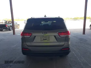 2018 Kia Sorento L with VIN 5XYPG4A37JG414012, listed as a IAAI auction lot 41486456 with 165,262 mi miles. Bid and sale history available at carsss.com. Image 15.