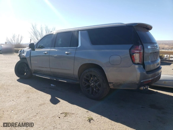 2022 Chevrolet Suburban Premier with VIN 1GNSKFKD6NR102953, listed as a Copart auction lot 43290145 with 75,274 mi miles and Salvage Title. Bid and sale history available at carsss.com. Image 2.