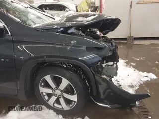 2019 Chevrolet Traverse LT Leather with VIN 1GNEVHKWXKJ189106, listed as a IAAI auction lot 41587083 with 1 mi miles. Bid and sale history available at carsss.com. Image 18.