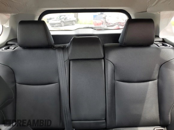 2023 Toyota Corolla Cross XLE z VIN 7MUDAAAG7PV051492, wystawiony jako Copart lot #61185635 z przebiegiem 79 364 mil mil oraz Nie do naprawy • Non repairable. Historia ofert i sprzedaży dostępna na DreamBid. Obrazek 10.