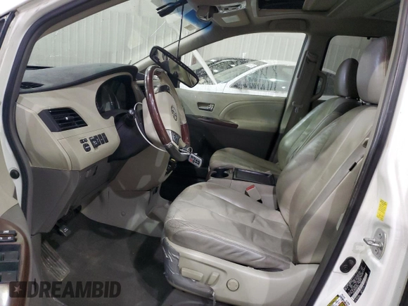 2011 Toyota Sienna XLE AAS с VIN 5TDYK3DC5BS005469, выставлен на аукционе Copart как лот 47701095 с пробегом 199 334 миль миль и На запчасти • Non repairable. История ставок и продаж доступна на DreamBid. Изображение 7.