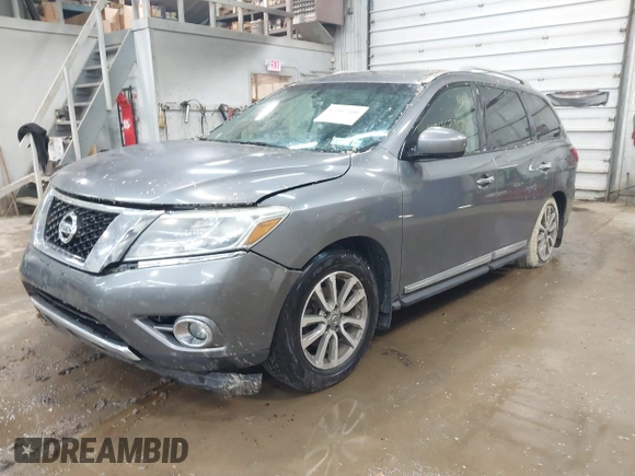 2015 Nissan Pathfinder SL with VIN 5N1AR2MM3FC642198, listed as a IAAI auction lot 42462300 with 191,328 mi miles and . Bid and sale history available at DreamBid. Image 2.