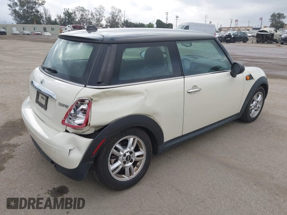 2011 MINI Hardtop with VIN WMWSU3C54BT183455, listed as a IAAI auction lot 42117672 with 130,530 mi miles and . Bid and sale history available at DreamBid. Image 4.