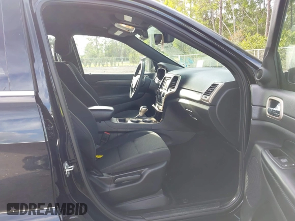 2017 Jeep Grand Cherokee Laredo with VIN 1C4RJEAG5HC663930, listed as a IAAI auction lot 41684918 with 91,063 mi miles. Bid and sale history available at carsss.com. Image 5.