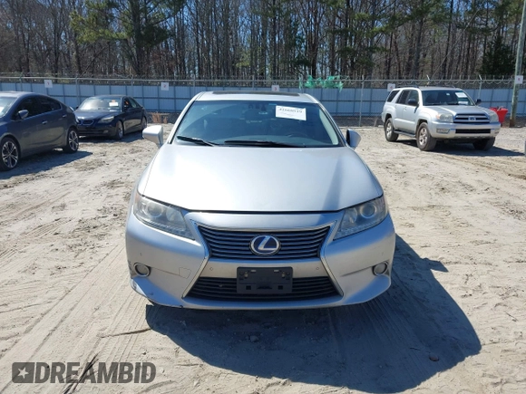 2013 Lexus ES 300h Hybrid with VIN JTHBW1GG1D2004549, listed as a IAAI auction lot 41660519 with 240,391 mi miles. Bid and sale history available at carsss.com. Image 12.