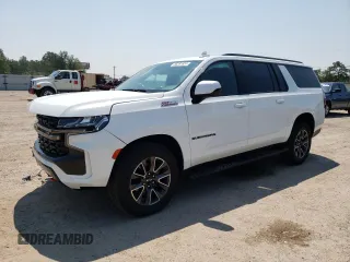 2022 Chevrolet Suburban Z71 with VIN 1GNSKDKD6NR240268, listed as a Copart auction lot 66284624 with 82,524 mi miles and Salvage Title. Bid and sale history available at DreamBid. Image 1.