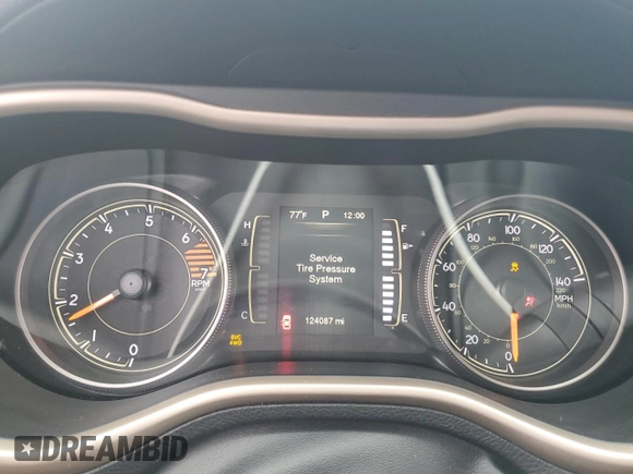 2016 Jeep Cherokee Altitude z VIN 1C4PJMCB7GW308936, wystawiony jako Copart lot #59229035 z przebiegiem 124 087 mil mil oraz Szkoda całkowita • Salvage title. Historia ofert i sprzedaży dostępna na DreamBid. Obrazek 9.