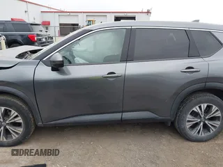 2021 Nissan Rogue SV z VIN 5N1AT3BB2MC768199, wystawiony jako IAAI lot #41935920 z przebiegiem 81 433 mil mil oraz . Historia ofert i sprzedaży dostępna na DreamBid. Obrazek 15.