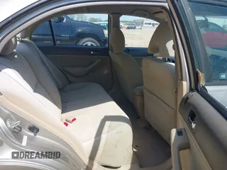 2003 Honda Civic LX z VIN 2HGES16583H538021, wystawiony jako IAAI lot #42063516 z przebiegiem 218 549 mil mil oraz . Historia ofert i sprzedaży dostępna na DreamBid. Obrazek 8.