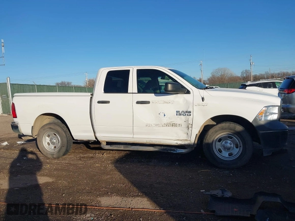 2018 Ram 1500 Express z VIN 1C6RR7FT8JS153794, wystawiony jako IAAI lot #41072931 z przebiegiem 95 060 mil mil oraz . Historia ofert i sprzedaży dostępna na DreamBid. Obrazek 13.