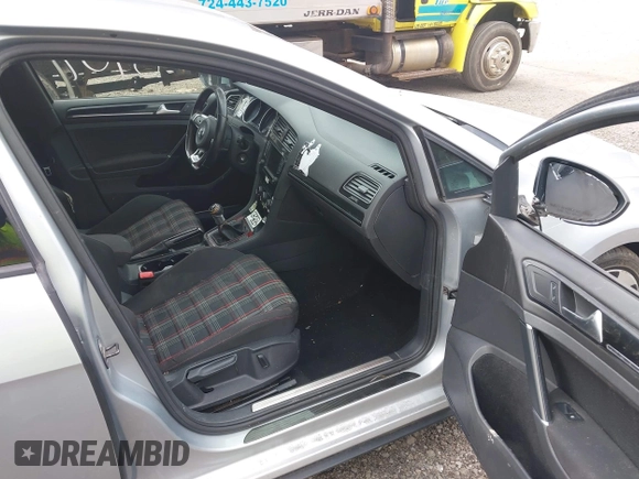 2017 Volkswagen GTI S with VIN 3VW5T7AU8HM020462, listed as a IAAI auction lot 42008909 with 117,073 mi miles and . Bid and sale history available at DreamBid. Image 5.