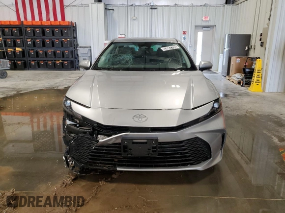 2025 Toyota Camry LE with VIN 4T1DAACK5SU528268, listed as a Copart auction lot 53087735 with Not Provided miles and Clean Title. Bid and sale history available at DreamBid. Image 5.