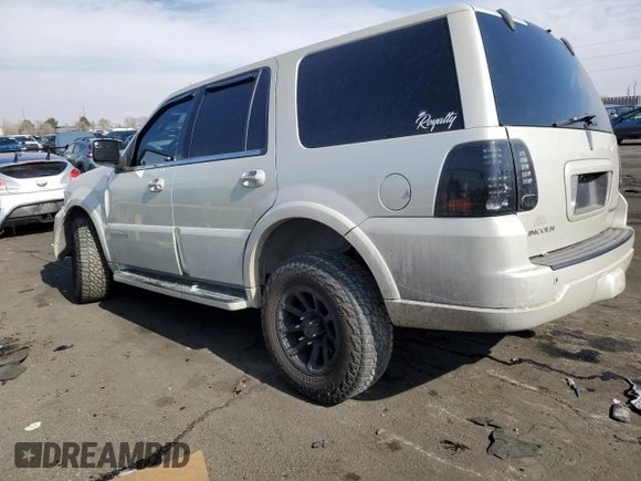 2005 Lincoln Navigator Luxury with VIN 5LMFU28535LJ18925, listed as a Copart auction lot 45752225 with 155,419 mi miles and Salvage Title. Bid and sale history available at carsss.com. Image 2.