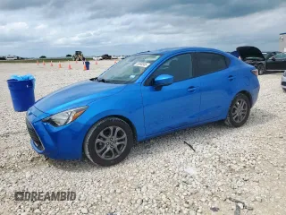 2019 Toyota Yaris L z VIN 3MYDLBYV9KY526268, wystawiony jako Copart lot #59980385 z przebiegiem 14 903 mil mil oraz Czysty tytuł • Clean title. Historia ofert i sprzedaży dostępna na DreamBid. Obrazek 1.