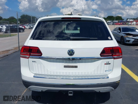 2019 Volkswagen Atlas SEL with VIN 1V2MR2CA7KC557754, listed as a IAAI auction lot 42264080 with 20,412 mi miles and . Bid and sale history available at DreamBid. Image 16.