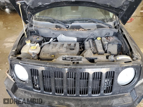 2007 Jeep Patriot Sport with VIN 1J8FF28W67D345719, listed as a Copart auction lot 42592055 with 118,277 mi miles and Salvage Title. Bid and sale history available at DreamBid. Image 12.