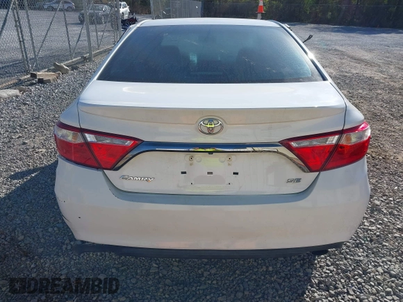 2015 Toyota Camry XLE with VIN 4T1BF1FK5FU945058, listed as a IAAI auction lot 41827105 with 78,011 mi miles. Bid and sale history available at carsss.com. Image 16.