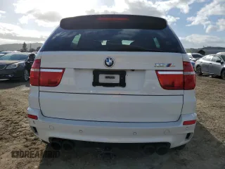 2010 BMW X5 M z VIN 5YMGY0C55ALK25116, wystawiony jako Copart lot #45366595 z przebiegiem 183 798 mil mil oraz Szkoda całkowita • Salvage title. Historia ofert i sprzedaży dostępna na DreamBid. Obrazek 6.
