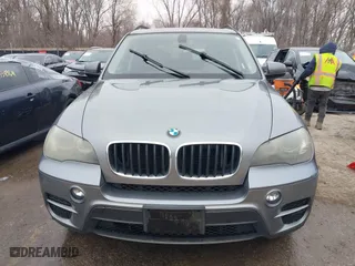2011 BMW X5 35i with VIN 5UXZV4C52BL407776, listed as a IAAI auction lot 41538832 with 108,546 mi miles. Bid and sale history available at carsss.com. Image 12.