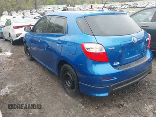 2010 Toyota Matrix z VIN 2T1KU4EE2AC333025, wystawiony jako IAAI lot #41957278 z przebiegiem 143 204 mil mil oraz . Historia ofert i sprzedaży dostępna na DreamBid. Obrazek 3.