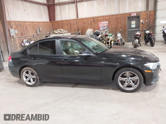 2014 BMW 3 Series 328i xDrive с VIN WBA3B5G53ENS09259, выставлен на аукционе IAAI как лот 42358472 с пробегом 152 425 миль миль и . История ставок и продаж доступна на DreamBid. Изображение 13.