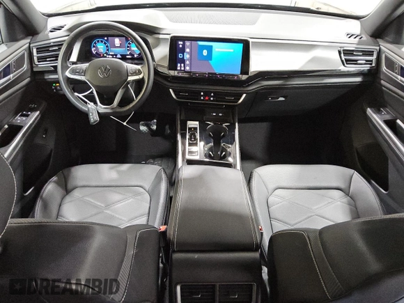 2024 Volkswagen Atlas SE z VIN 1V2WE2CA3RC217922, wystawiony jako Copart lot #55865475 z przebiegiem 40 708 mil mil oraz Czysty tytuł • Clean title. Historia ofert i sprzedaży dostępna na DreamBid. Obrazek 8.