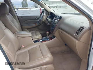 2004 Acura MDX Touring Pkg w/Navigation with VIN 2HNYD18834H520180, listed as a IAAI auction lot 41934124 with 201,817 mi miles. Bid and sale history available at carsss.com. Image 5.