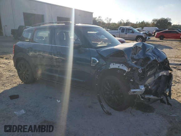 2022 MINI Countryman Cooper S with VIN WMZ53BR04N3N38492, listed as a Copart auction lot 85872264 with 33,186 mi miles and Salvage title. Bid and sale history available at DreamBid. Image 4.