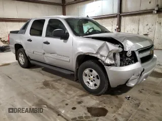 2010 Chevrolet Avalanche LS z VIN 3GNVKEE09AG272010, wystawiony jako Copart lot #52008485 z przebiegiem 152 496 mil mil oraz Szkoda całkowita • Salvage title. Historia ofert i sprzedaży dostępna na DreamBid. Obrazek 4.