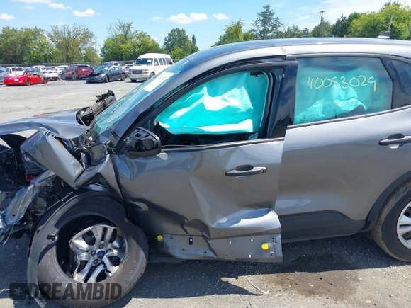2022 Ford Escape S z VIN 1FMCU9F61NUB52835, wystawiony jako IAAI lot #40083029 z przebiegiem Nie podano mil oraz . Historia ofert i sprzedaży dostępna na DreamBid. Obrazek 6.
