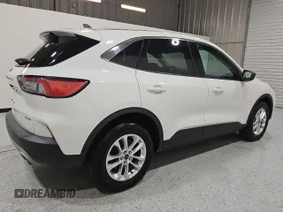 2022 Ford Escape SE z VIN 1FMCU9G69NUA60578, wystawiony jako Copart lot #59031745 z przebiegiem 170 864 mil mil oraz Czysty tytuł • Clean title. Historia ofert i sprzedaży dostępna na DreamBid. Obrazek 3.