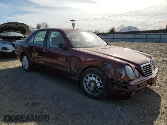 2000 Mercedes-Benz E-Class with VIN WDBJF65J6YB052254, listed as a Copart auction lot 49375555 with 96,015 mi miles and Salvage Title. Bid and sale history available at carsss.com. Image 4.